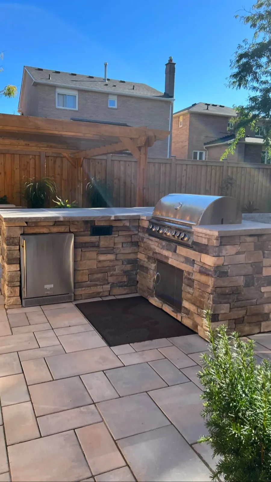 Stone outdoor kitchen and bar
