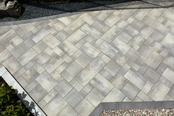 Paver detail where the terrace meets the lawn